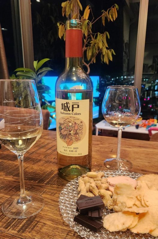 城戸ワイナリーのフルーティな白ワインとおつまみ|自宅でのリラックスタイム/モンデマス★ルーム大阪福島店【マッサージ/足つぼ/ヘッドスパ】