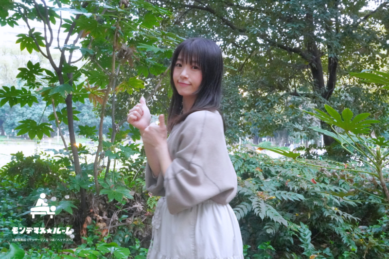 福島区のマッサージサロン モンデマス★ルーム大阪福島店【マッサージ／足つぼ／ヘッドスパ】 オーナー西野紗織のプロフィール写真｜自然な空間でのオーナー写真